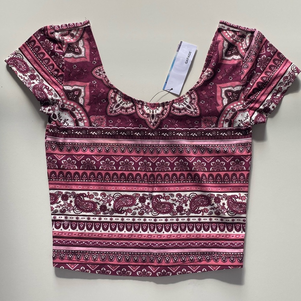 NWT XS Paisley Crop Tee
